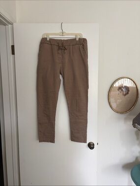 Women’s Casual Drawstring Pants in Brown